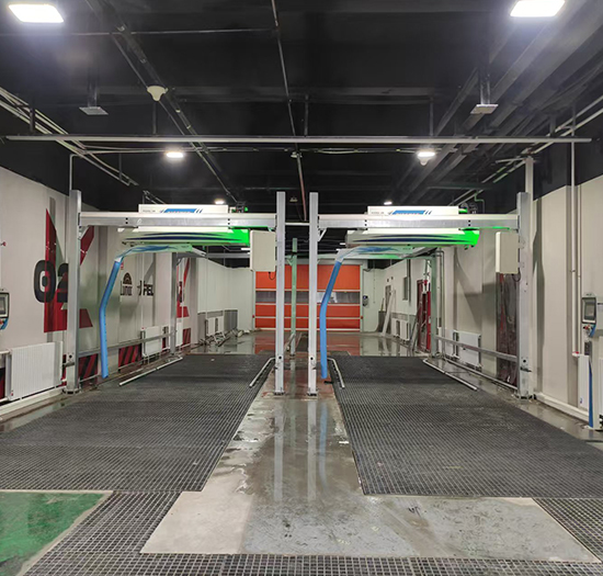 内蒙古汽车城安装2台日森水狮无接触洗车机