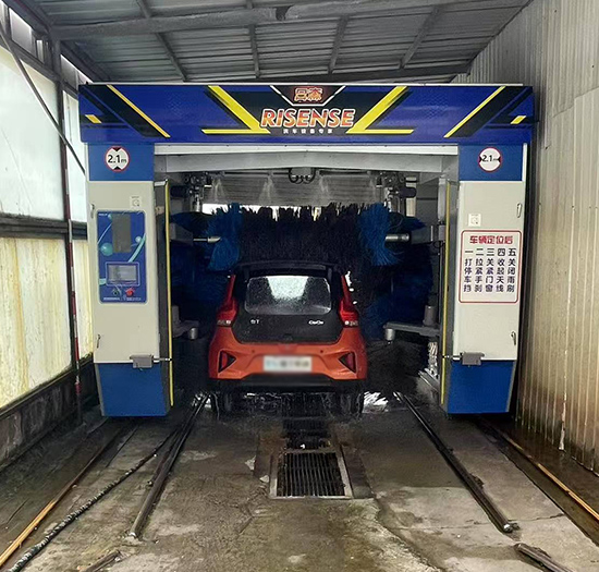 河北加油站安装日森龙门洗车机